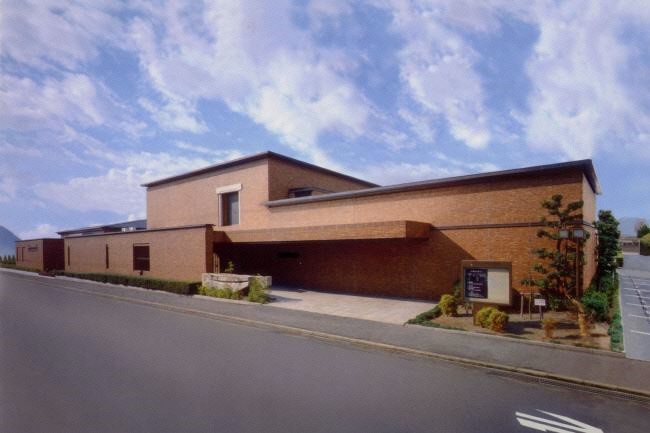 Chikkyo Ono Art Museum: Color, Passion, Evolution